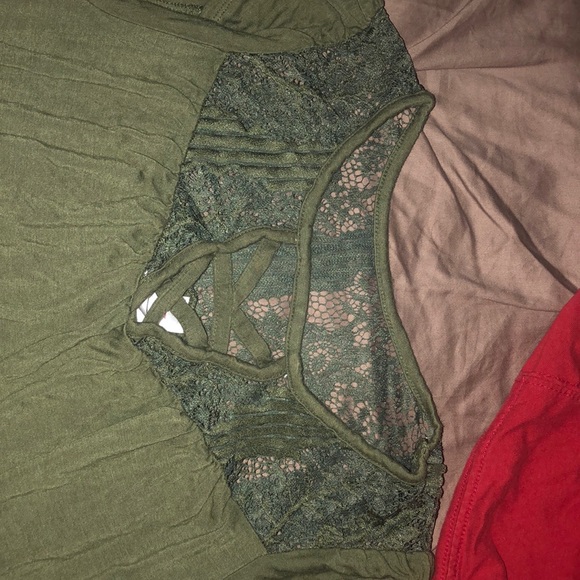 Short Sleeve Green Shirt - Picture 2 of 3